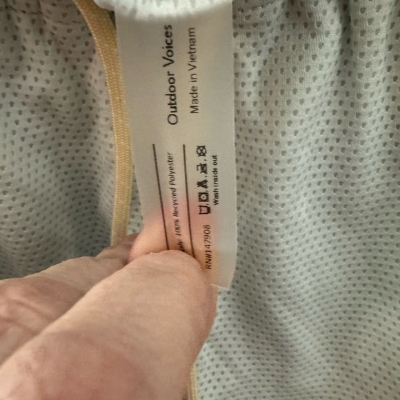 Outdoor Voices RecMesh 8” Shorts Artic S - Picture 5 of 5